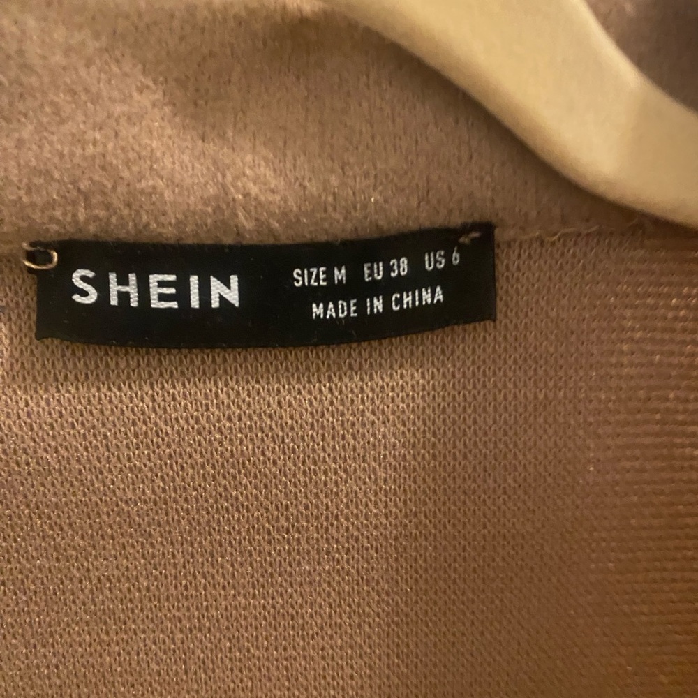 Button Down Shacket (Size M) - Picture 2 of 3